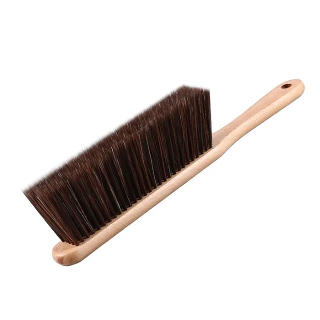 FLOUR BRUSH WOODEN HANDLE 37 CM