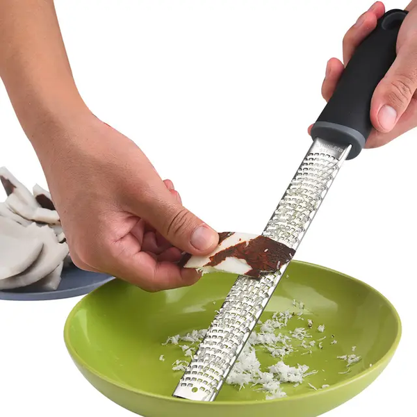 COARSE GRATER LONG BLACK HANDLE