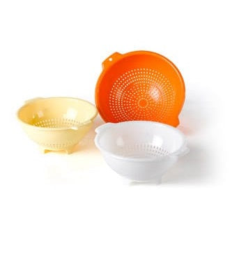 ROUND PLASTIC COLANDER WITH BASE