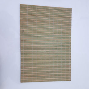 WOODEN UNDER PLATE GREEN AND BEIGE